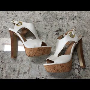 Used Colin Stuart heels size 7